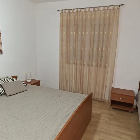 Rumora Ivan ポヴリャナ