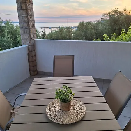 Rumora Ivan Apartamento *